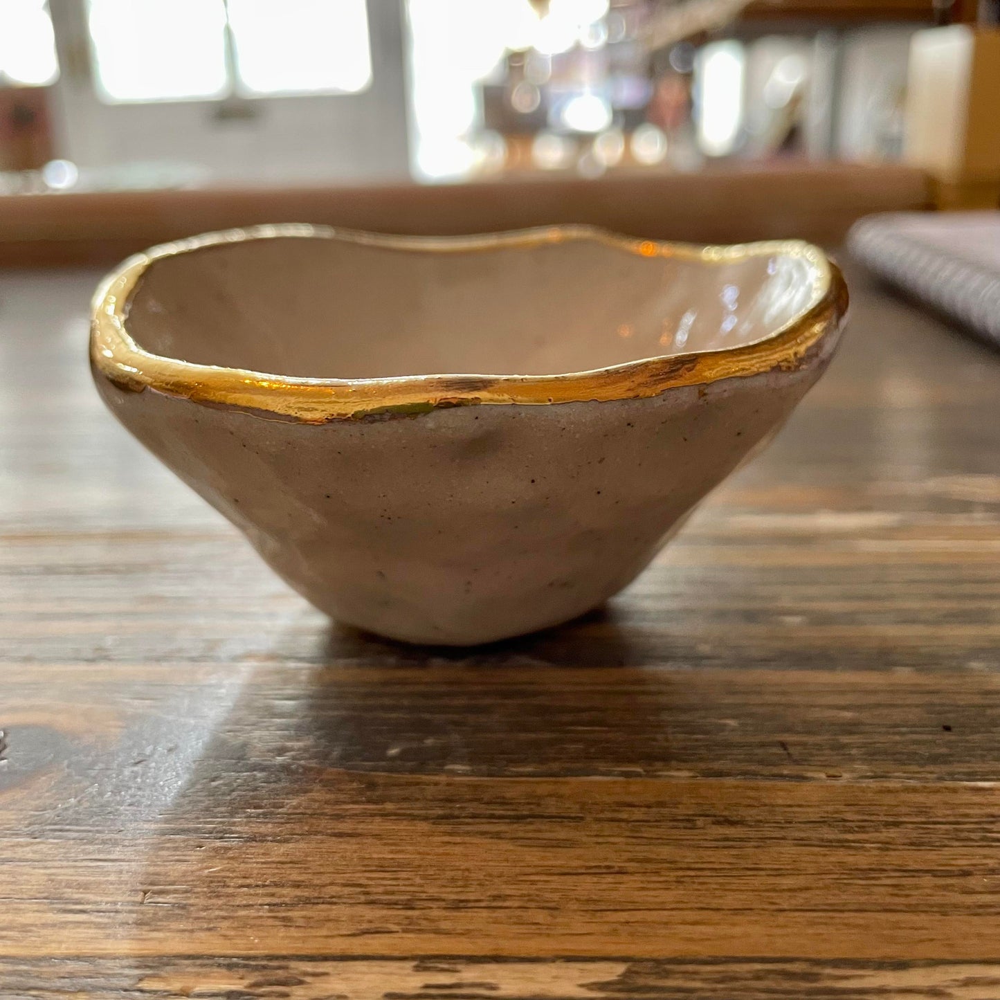 Gold Edge Pinched Pot