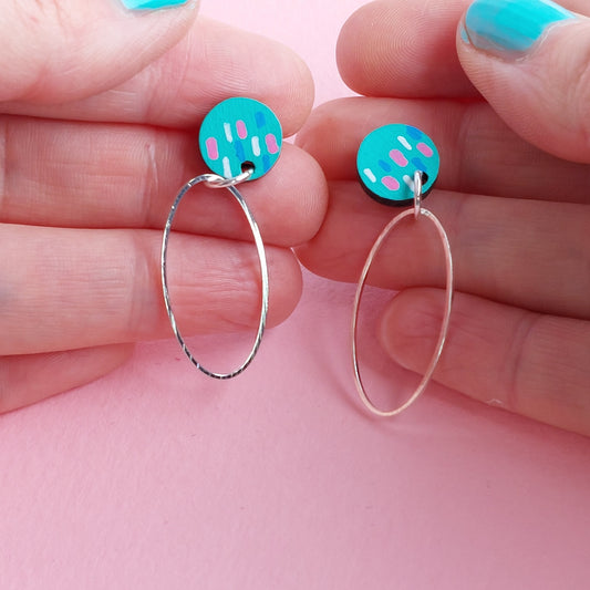 Dash Pattern Stud Earrings With a Silver Hoop