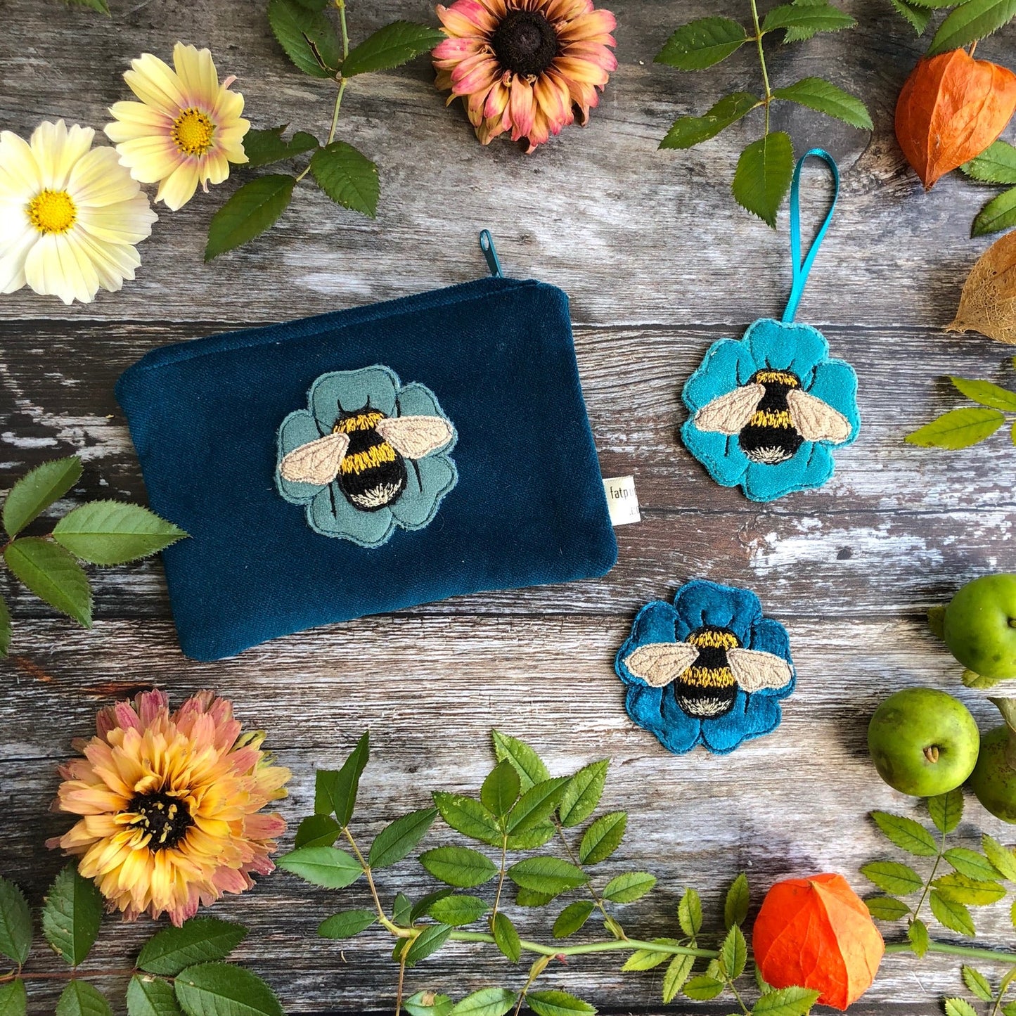 Hanging Bee