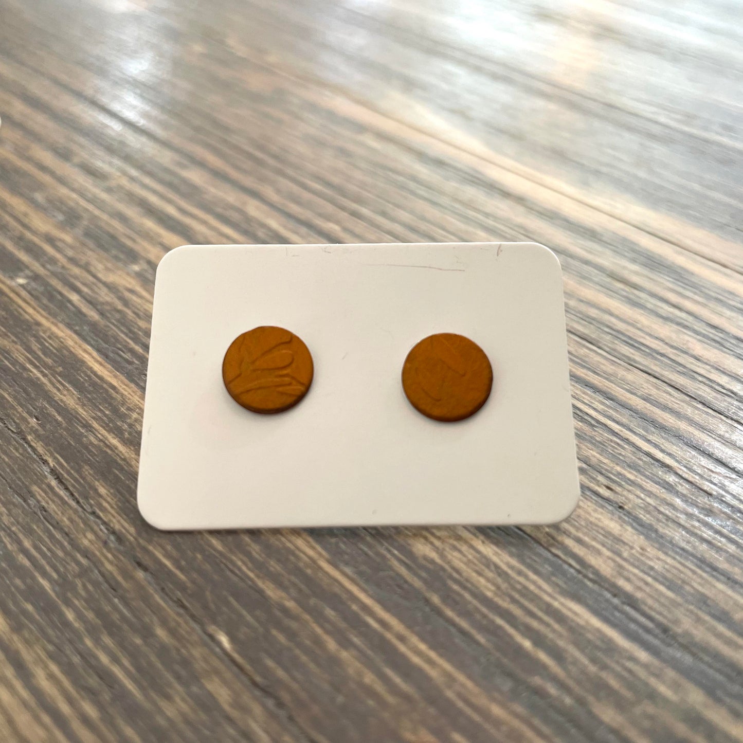 Stud Earrings Textured