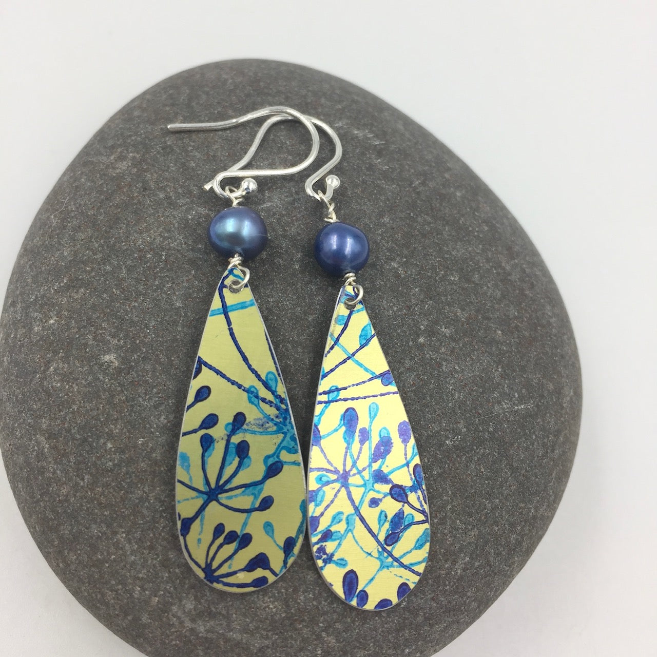 Cow Parsley Drop Earrings with Bead