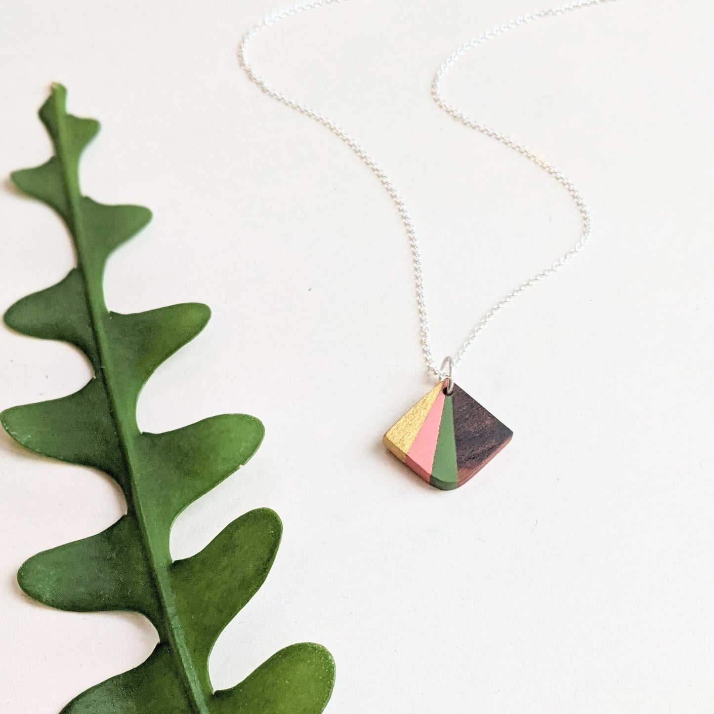 Fan Necklace