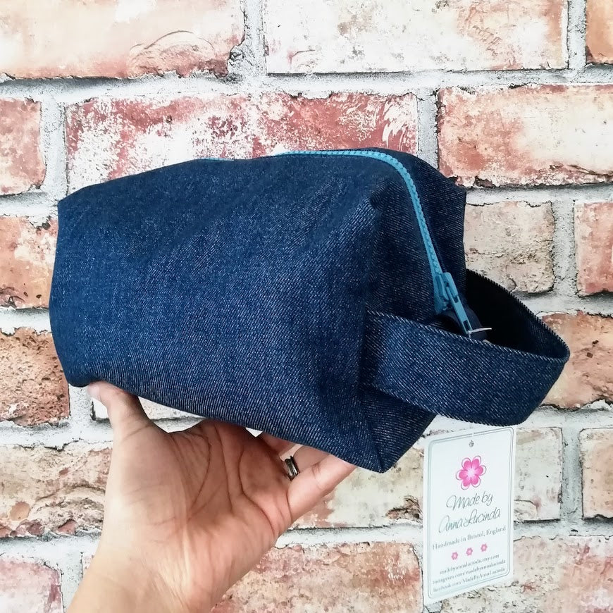 Mens Box Wash Bags In Various Fabrics