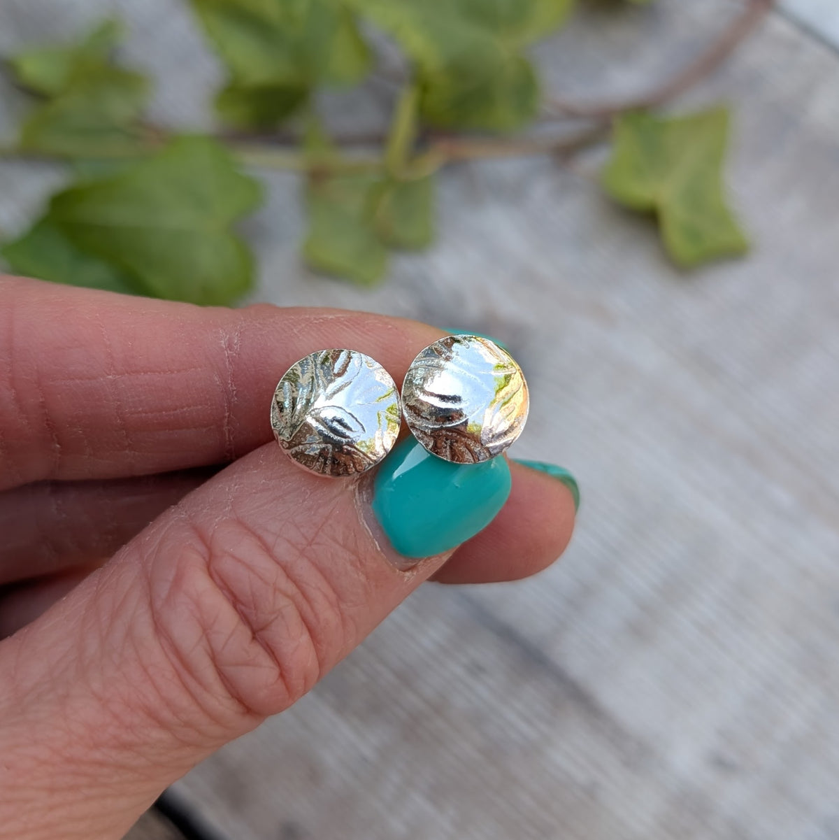 Silver Stud Earrings - Wavy - Leaves