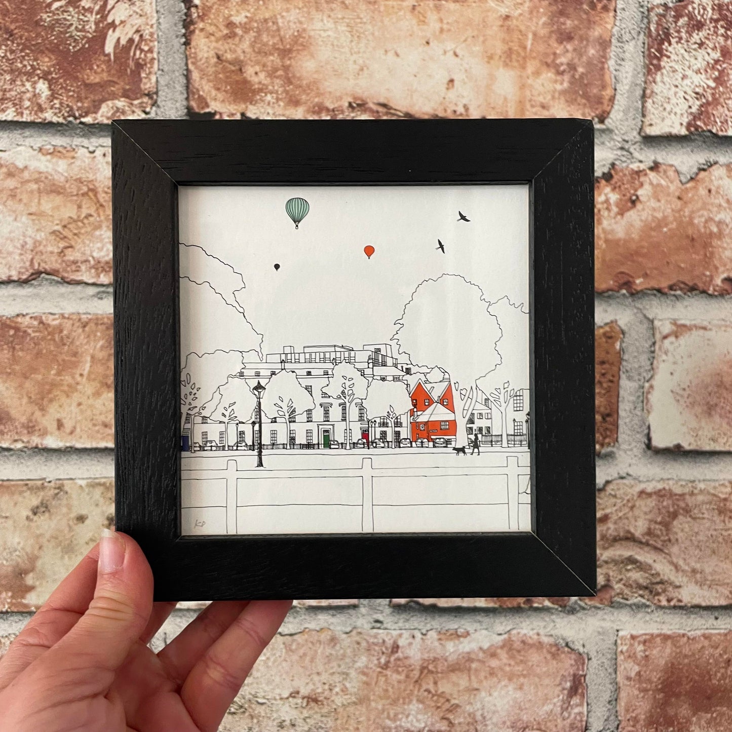 Mini Frame Queens Square