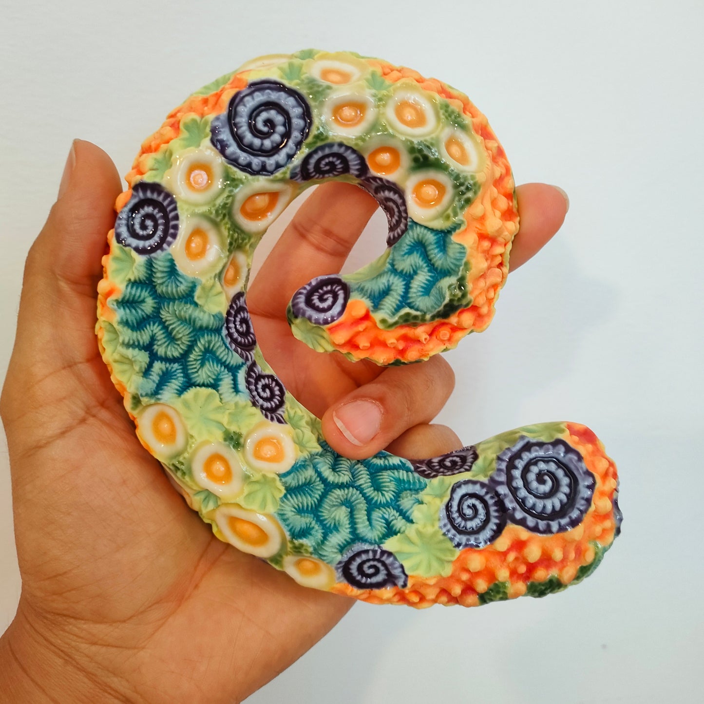 Ceramic Stamped Curl