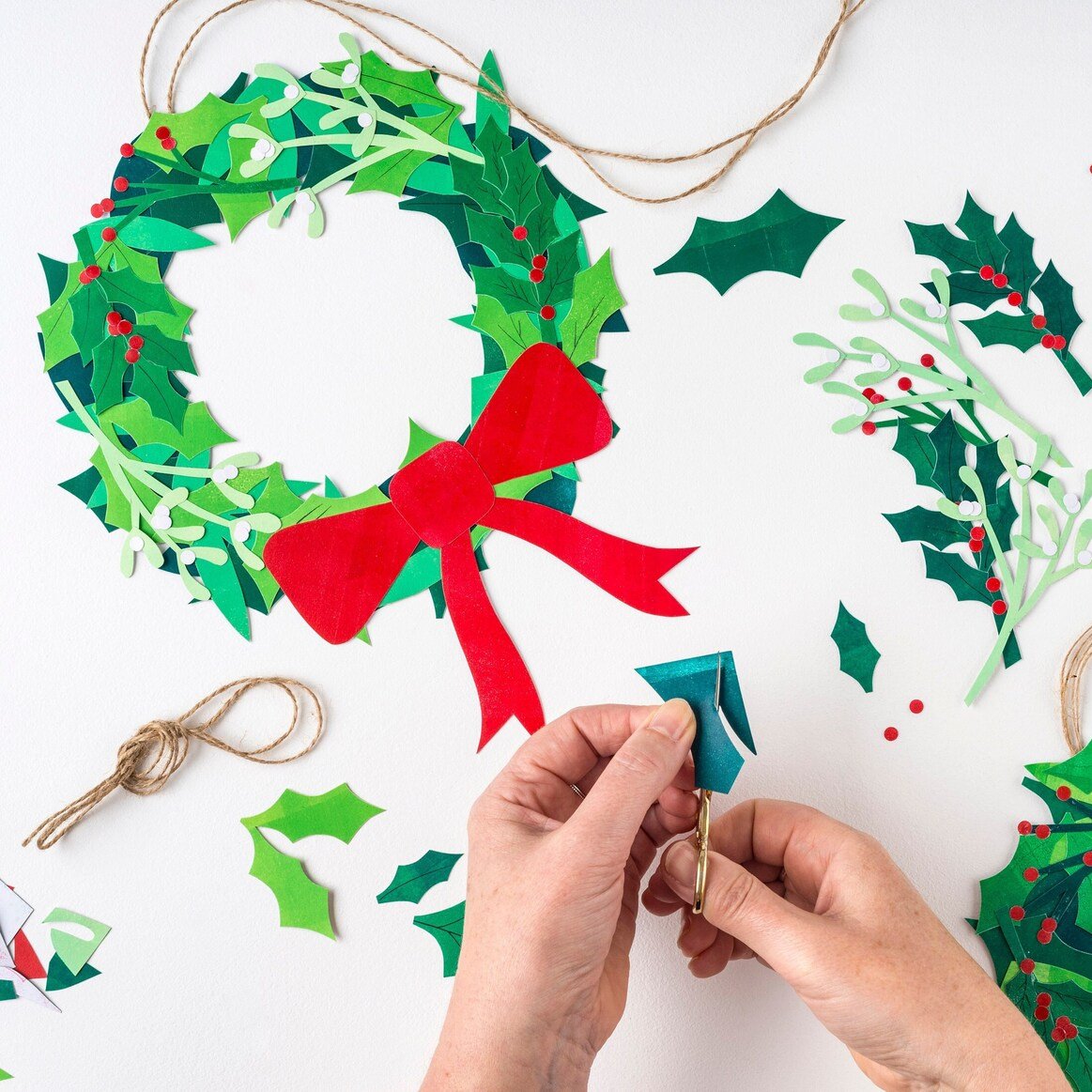 Paper Christmas Wreath Kit