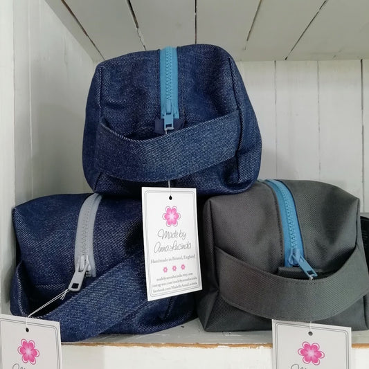 Mens Box Wash Bags In Various Fabrics